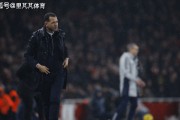再次吃红牌+定位球丢分：这支切尔西问题依旧，他们缺少一个大哥