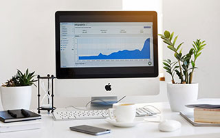 英超巅峰战：10打11仍领先，11.4亿豪门三连胜梦碎，结局令人唏嘘